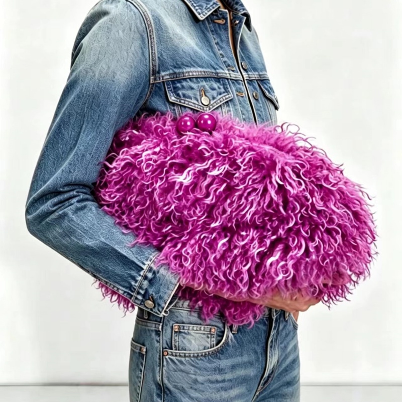 Women Bags Grey - Women kisslock Faux Fur furry Clutch