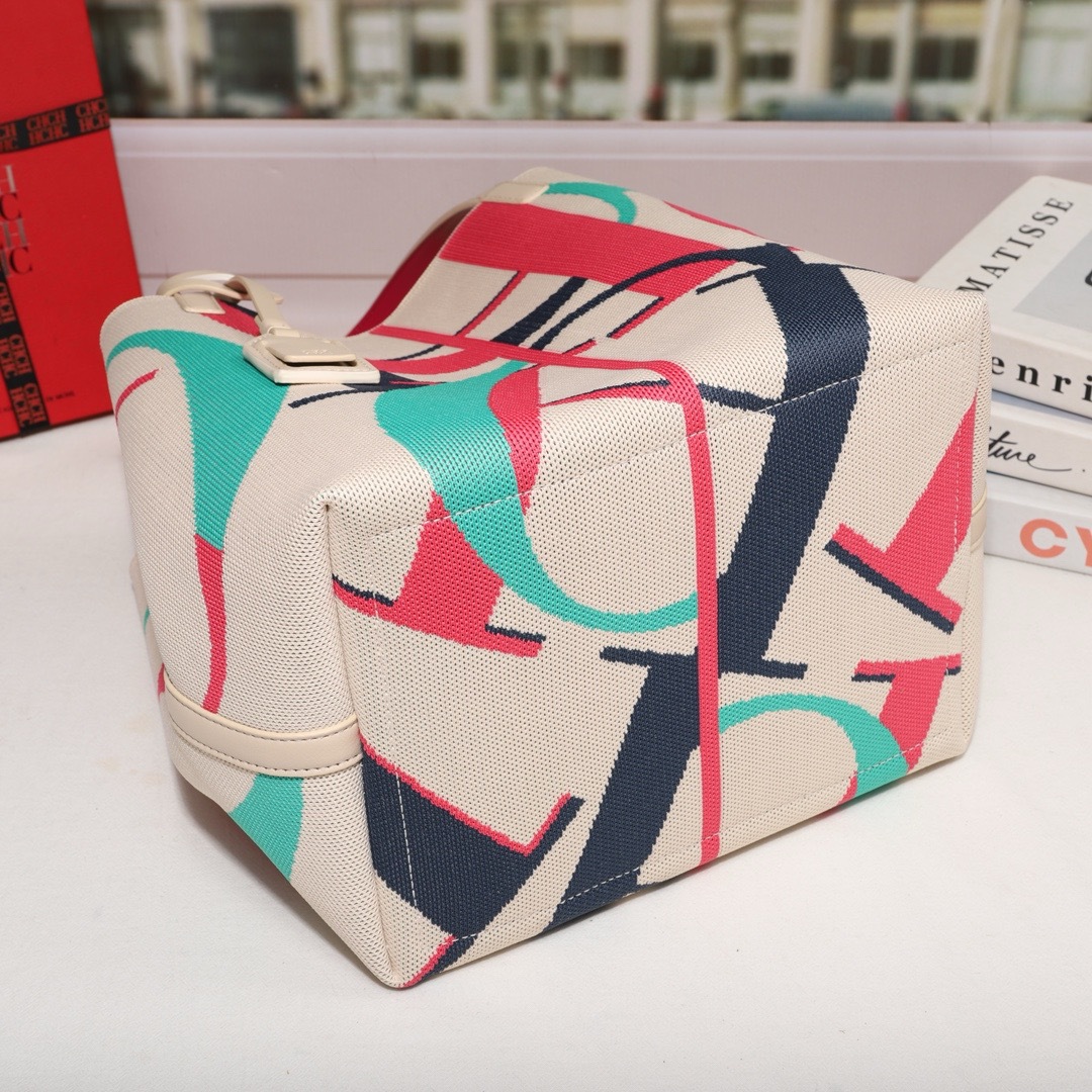 NEW Women's CH Fashion Print T - Women Bags With Laptop Compartment recension och pris