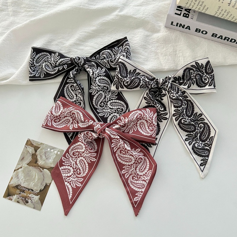 Paisley Print Satin Skinny Sca - Women Bags For Office recension och pris